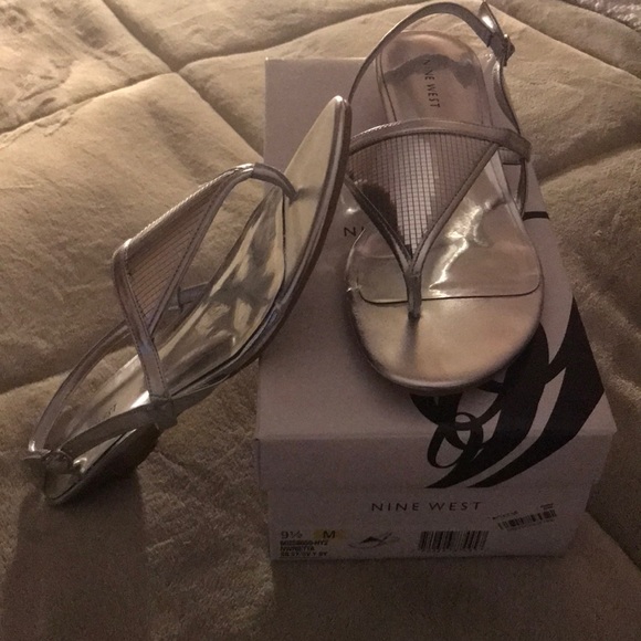 Nine West Silver Sandal - Picture 7 of 8
